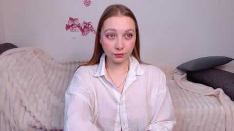 love bella  online show from March 2, 2026, 12:02 am