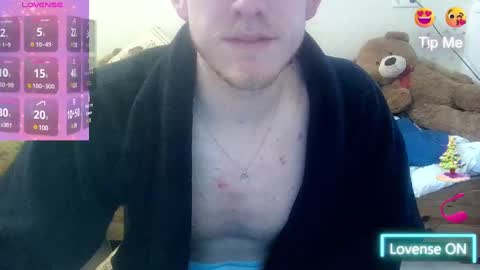 Snapshot of love_bert chatting on December 18, 2024, 3:33 pm Love bert online show from December 18, 2024, 3:33 pm