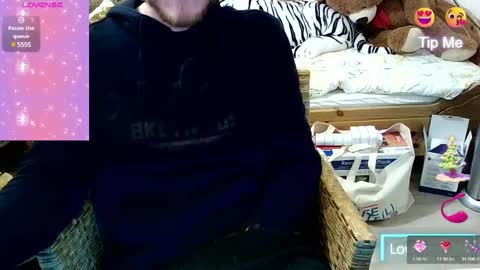 Snapshot of love_bert chatting on January 23, 2025, 8:56 pm Love bert online show from January 23, 2025, 8:56 pm