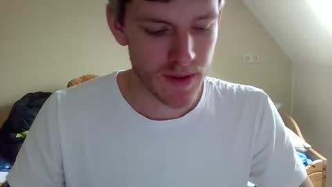 Snapshot of love_bert chatting on October 12, 2025, 12:15 pm Love bert online show from October 12, 2025, 12:15 pm