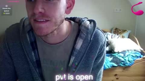 Snapshot of love_bert chatting on October 23, 2025, 12:48 pm Love bert online show from October 23, 2025, 12:48 pm