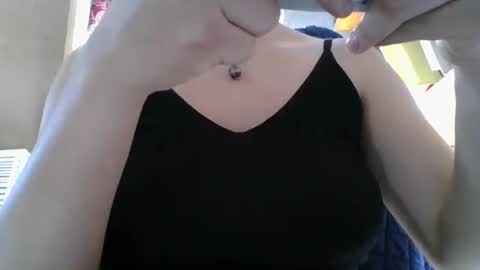 love_electra online show from April 28, 2026, 3:06 pm