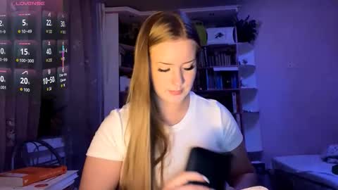 Megan online show from October 3, 2025, 3:31 pm