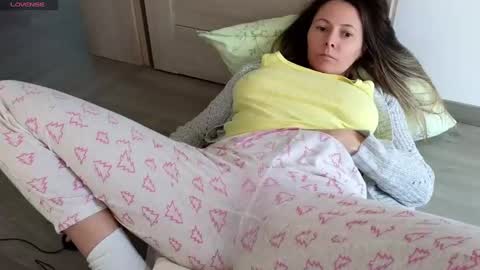 Snapshot of love_jessy_love chatting on December 16, 2024, 12:16 pm jessmy pleasure is in your hands s online show from December 16, 2024, 12:16 pm