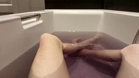 Snapshot of love_sexsp chatting on February 22, 2025, 5:46 pm Love sex sp online show from February 22, 2025, 5:46 pm