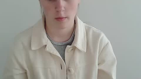 Snapshot of love_vivian chatting on November 7, 2025, 10:15 am Vivian online show from November 7, 2025, 10:15 am