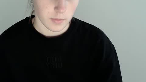 Snapshot of love_vivian chatting on November 17, 2025, 11:49 am Vivian online show from November 17, 2025, 11:49 am