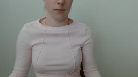 Vivian online show from March 12, 2026, 12:44 pm