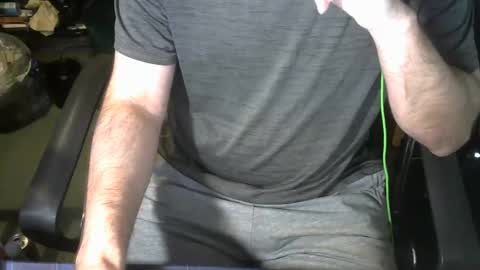 Snapshot of lovebird71 chatting on November 14, 2025, 12:53 am lovebird71 online show from November 14, 2025, 12:53 am