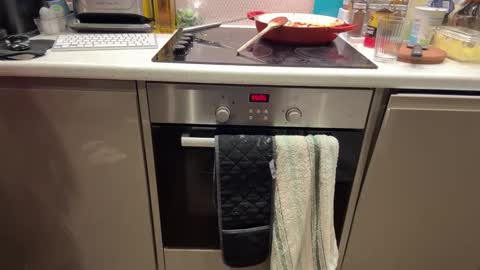 Celine online show from October 31, 2025, 7:04 pm