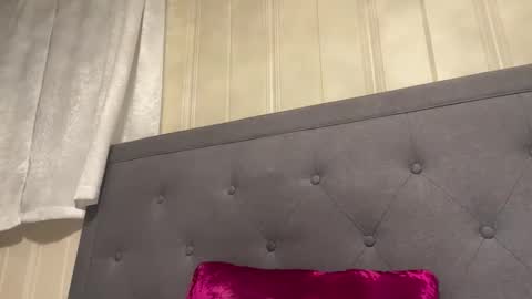 loved19 online show from November 8, 2025, 1:28 am