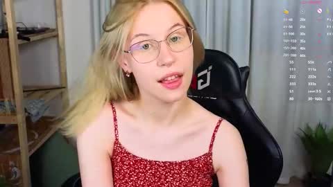 God like girl Ann online show from October 14, 2025, 4:41 pm