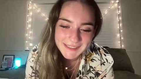 Olivia Rose online show from July 16, 2026, 3:23 am