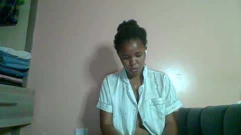 Snapshot of lovegal335 chatting on June 29, 2026, 7:36 pm lovegal335 online show from June 29, 2026, 7:36 pm
