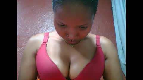 Snapshot of loveinlife750427 chatting on September 18, 2025, 5:42 am loveinlife750427 online show from September 18, 2025, 5:42 am