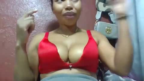 Snapshot of loveinlife750427 chatting on April 26, 2026, 6:00 am loveinlife750427 online show from April 26, 2026, 6:00 am
