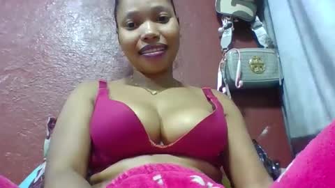 Snapshot of loveinlife750427 chatting on May 10, 2026, 2:33 pm loveinlife750427 online show from May 10, 2026, 2:33 pm
