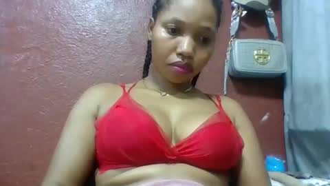 Snapshot of loveinlife750427 chatting on May 23, 2026, 2:43 pm loveinlife750427 online show from May 23, 2026, 2:43 pm