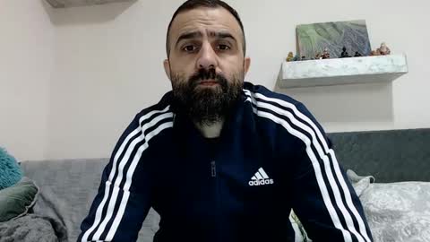 Snapshot of loveivat80 chatting on December 6, 2024, 6:37 am loveivat80 online show from December 6, 2024, 6:37 am