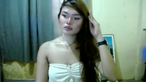 lovelily_xoxo online show from June 28, 2026, 1:55 am