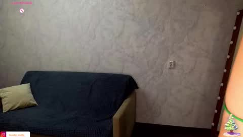 Snapshot of lovelly_molly chatting on January 13, 2026, 5:29 pm Molly online show from January 13, 2026, 5:29 pm