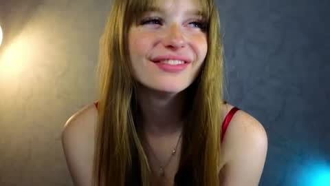 Snapshot of lovelly_molly chatting on May 28, 2026, 5:21 pm Molly online show from May 28, 2026, 5:21 pm