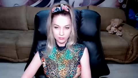 private open online show from March 11, 2025, 4:18 pm