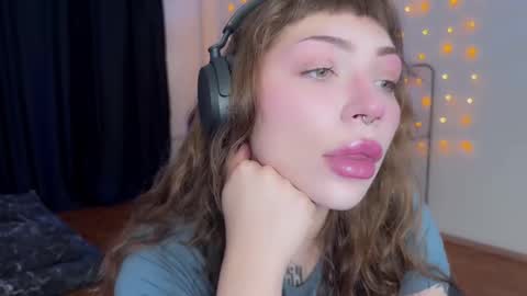 Snapshot of lovelorn_ chatting on December 8, 2024, 3:02 pm Elsa online show from December 8, 2024, 3:02 pm