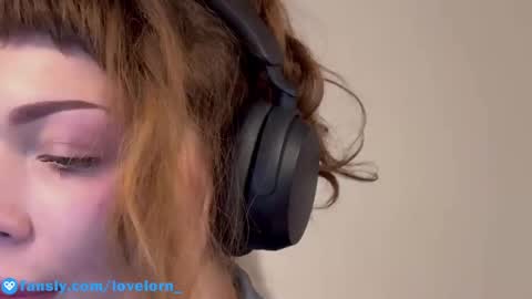 Snapshot of lovelorn_ chatting on December 29, 2024, 4:16 am Elsa online show from December 29, 2024, 4:16 am