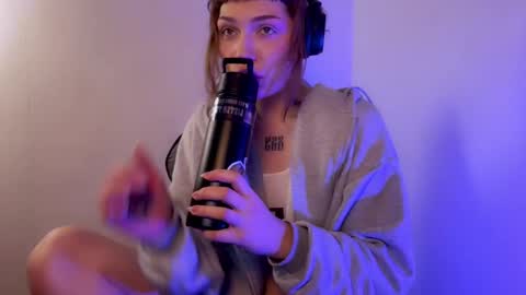 Snapshot of lovelorn_ chatting on January 26, 2025, 5:45 am Elsa online show from January 26, 2025, 5:45 am