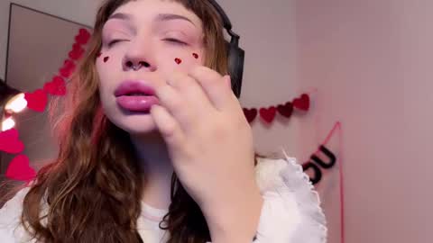 Snapshot of lovelorn_ chatting on February 14, 2025, 4:15 am Elsa online show from February 14, 2025, 4:15 am