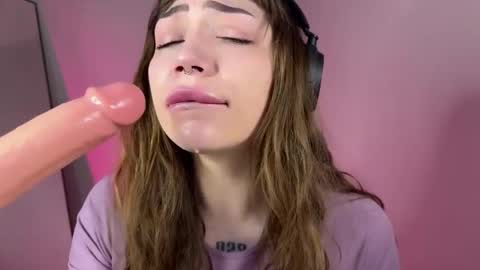 Snapshot of lovelorn_ chatting on March 9, 2025, 4:27 am Elsa online show from March 9, 2025, 4:27 am