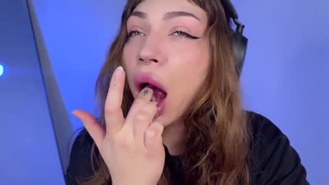 Snapshot of lovelorn_ chatting on March 10, 2025, 3:45 am Elsa online show from March 10, 2025, 3:45 am