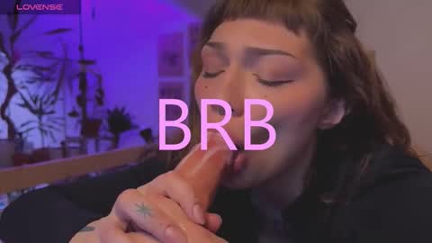 Snapshot of lovelorn_ chatting on November 18, 2025, 5:45 am Elsa online show from November 18, 2025, 5:45 am