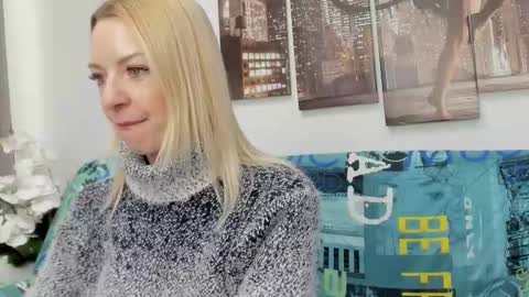 lovely__audrey online show from February 24, 2026, 8:34 am