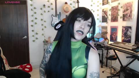 Cassie online show from April 2, 2026, 7:55 pm