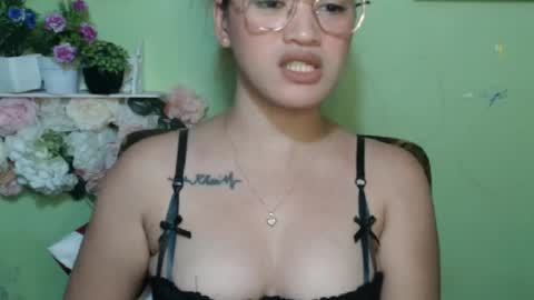 Snapshot of lovely_chicky06 chatting on March 8, 2026, 3:54 am hearty2 Hey guys Im Jess online show from March 8, 2026, 3:54 am