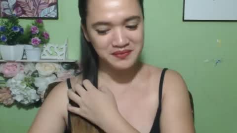 Snapshot of lovely_chicky06 chatting on April 2, 2026, 4:21 am hearty2 Hey guys Im Jess online show from April 2, 2026, 4:21 am