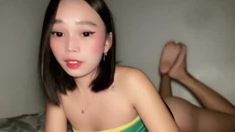 lovely_cittie18 online show from November 23, 2025, 1:00 pm