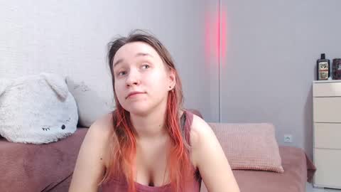 Lovely Hayley online show from April 2, 2026, 9:23 pm