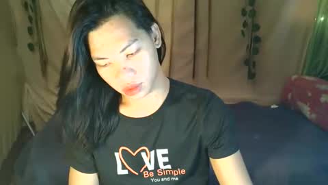 Snapshot of lovely_krizzy chatting on December 14, 2025, 6:08 am lovely_krizzy online show from December 14, 2025, 6:08 am