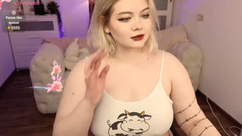 Snapshot of lovely_leilla chatting on January 9, 2025, 2:43 am lovely_leilla online show from January 9, 2025, 2:43 am