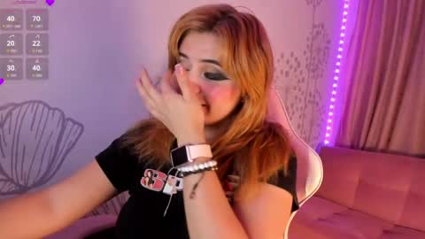 Snapshot of lovely_paris_01 chatting on June 1, 2026, 7:10 am Paris Rose online show from June 1, 2026, 7:10 am