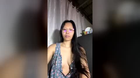 Snapshot of lovely_pinayxxx chatting on July 16, 2026, 3:51 pm lovely_pinayxxx online show from July 16, 2026, 3:51 pm