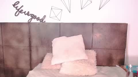 Hi guys online show from November 6, 2025, 3:24 pm