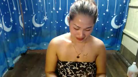 Snapshot of lovely_singlemom chatting on November 20, 2025, 3:45 pm ask me dear online show from November 20, 2025, 3:45 pm