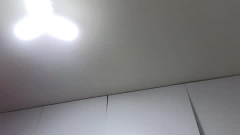 Trix online show from October 29, 2025, 11:34 am