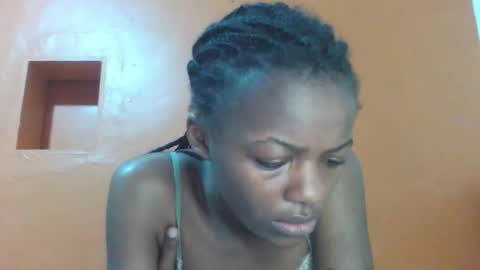 Lovely yvonne online show from October 10, 2025, 12:31 am