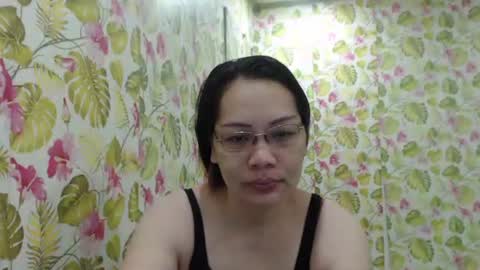 lovelyasiancutie online show from November 28, 2025, 7:27 pm