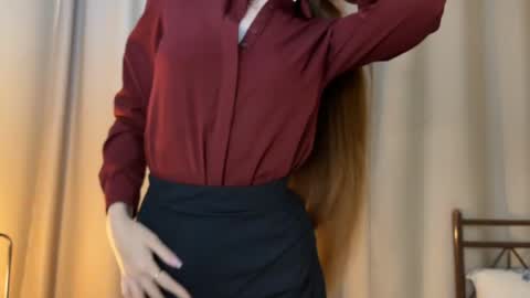 Snapshot of lovelycoupleforyou chatting on June 4, 2026, 7:09 pm Solfiro online show from June 4, 2026, 7:09 pm